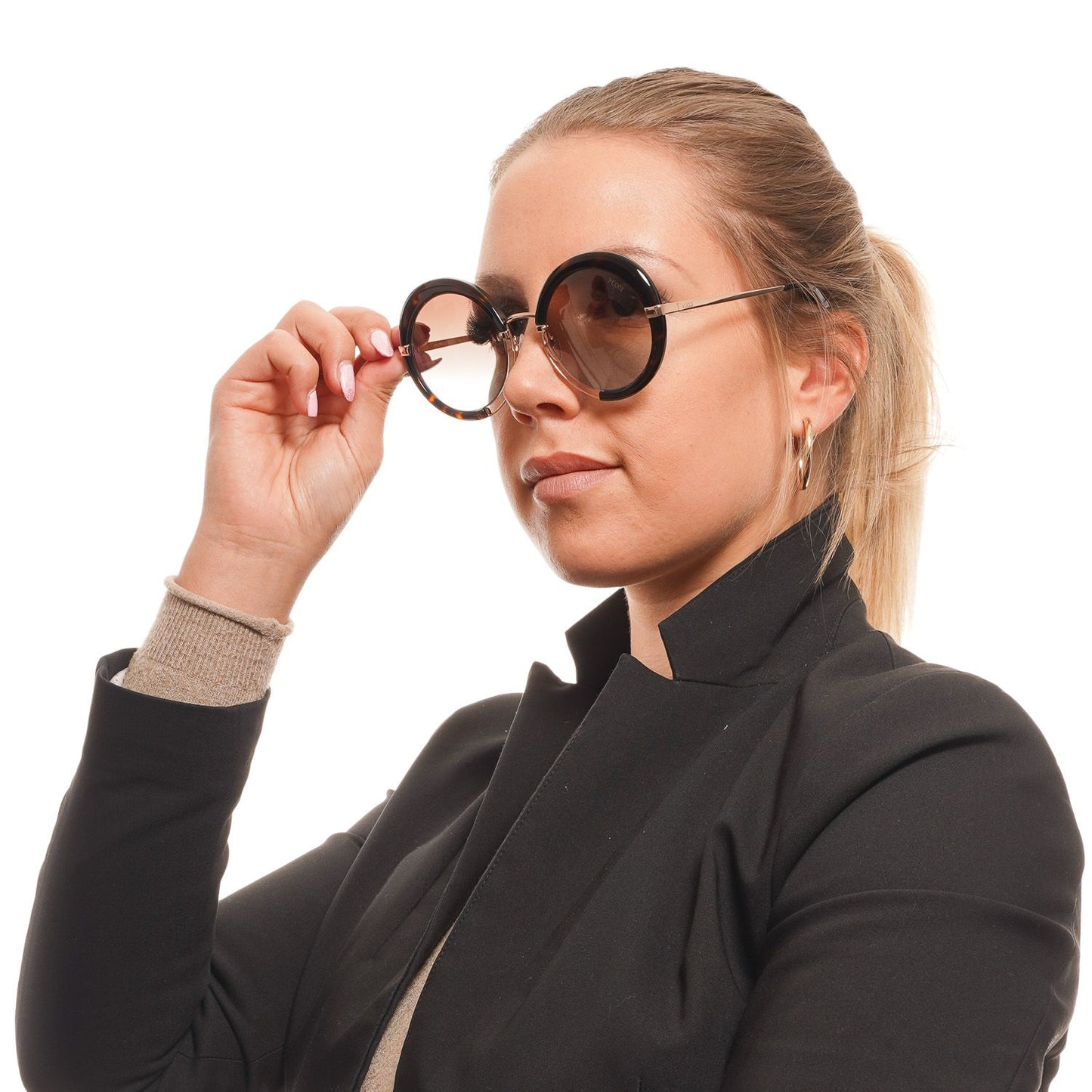 Woman wearing round Emilio Pucci brown sunglasses with metal and plastic frame, gradient mirrored lenses, offering 100% UVA & UVB protection.