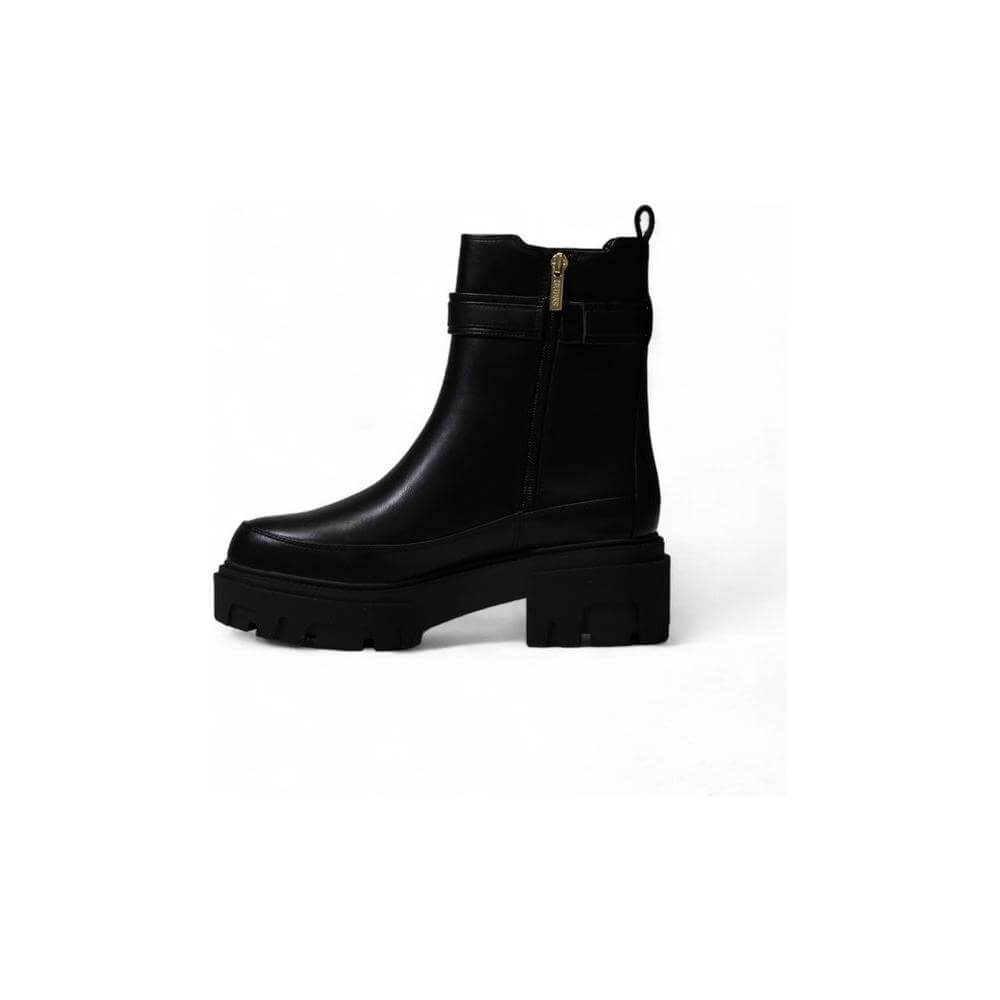 Guess black polyethylene women's boot from Fall/Winter collection, composed of 84% polyurethane and 16% plastic, side view.
