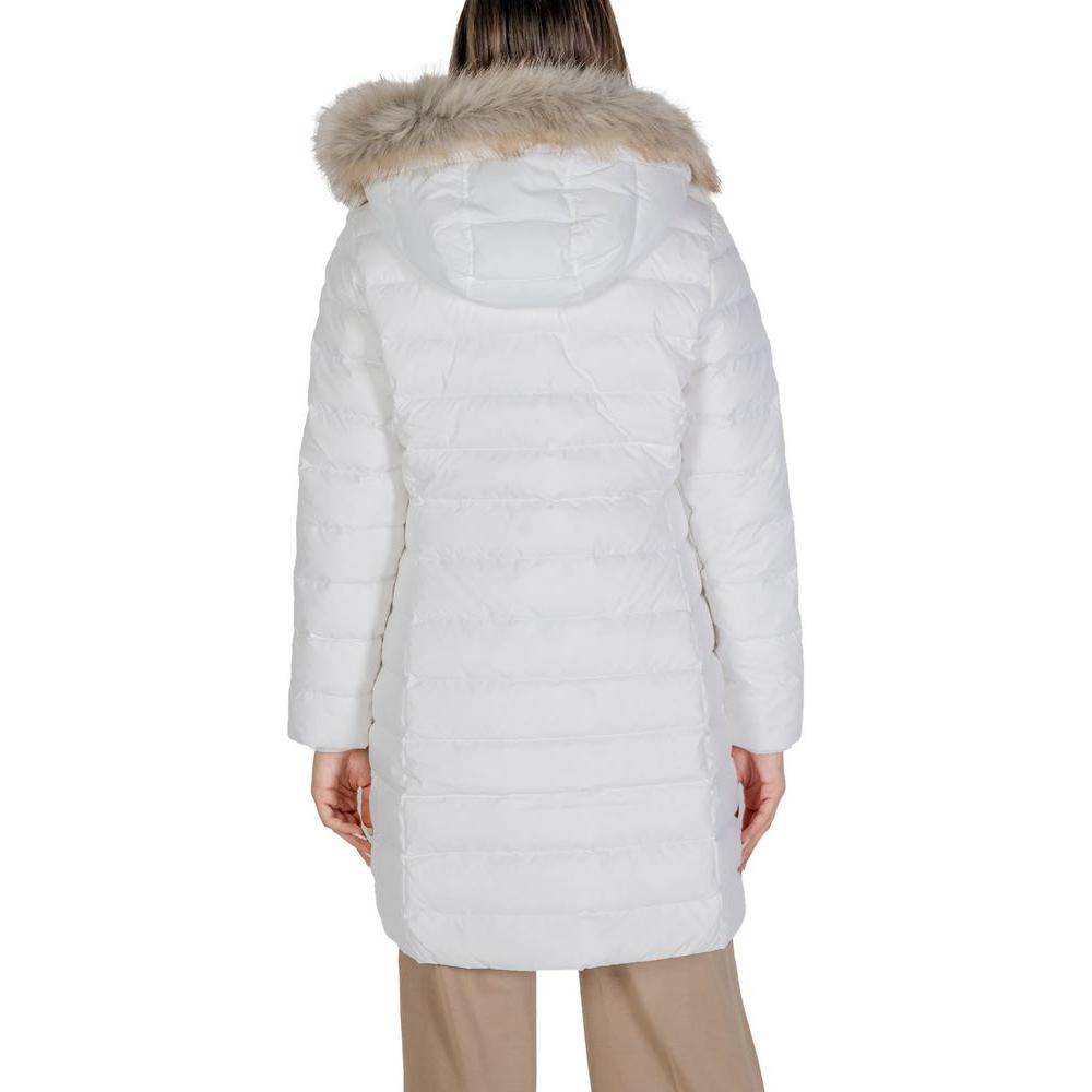 Women's white recycled polyester jacket with faux fur hood, Tommy Hilfiger, perfect for fall/winter, back view.