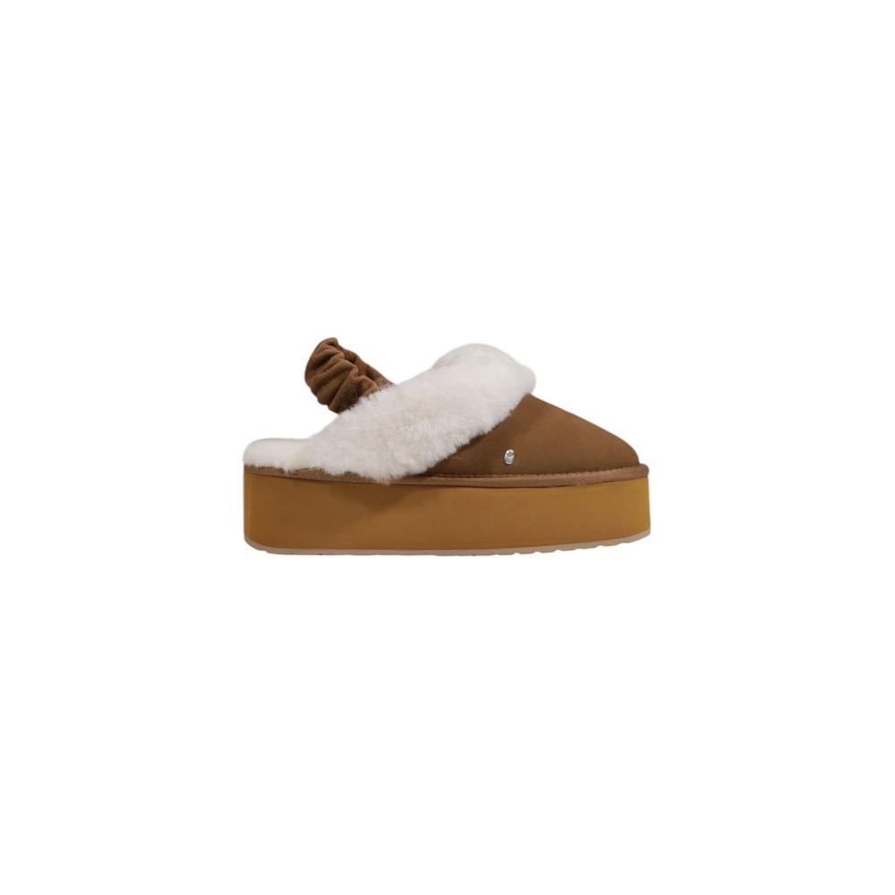 EMU Australia beige suede leather flat shoe for women, fall/winter collection, featuring 100% suede leather design.