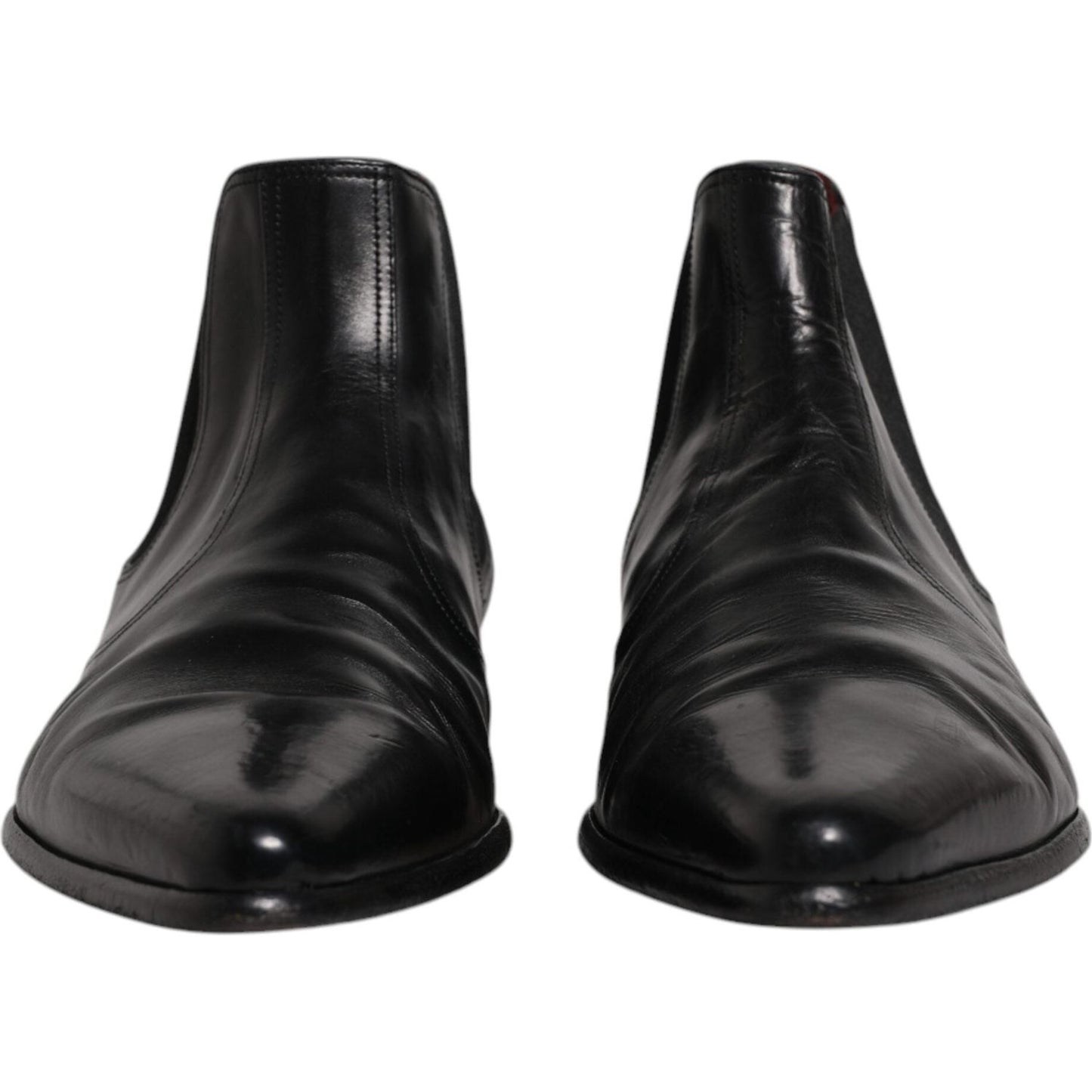 Dolce & Gabbana black leather Chelsea men ankle boots with stretch bands, front view showcasing high craftsmanship, made in Italy.