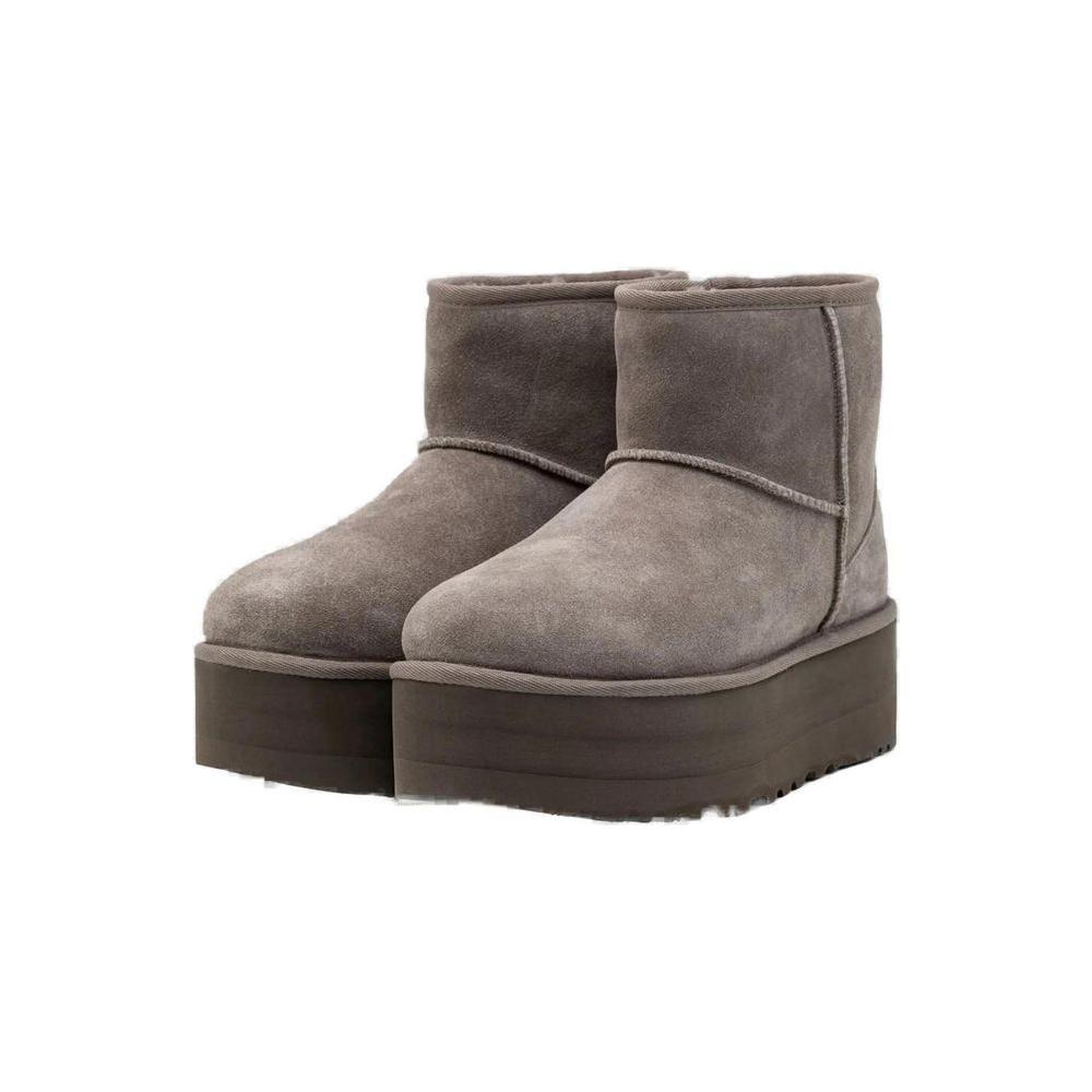 Women's UGG gray suede leather boots for fall-winter collection, 100% suede composition, featuring robust platform design.