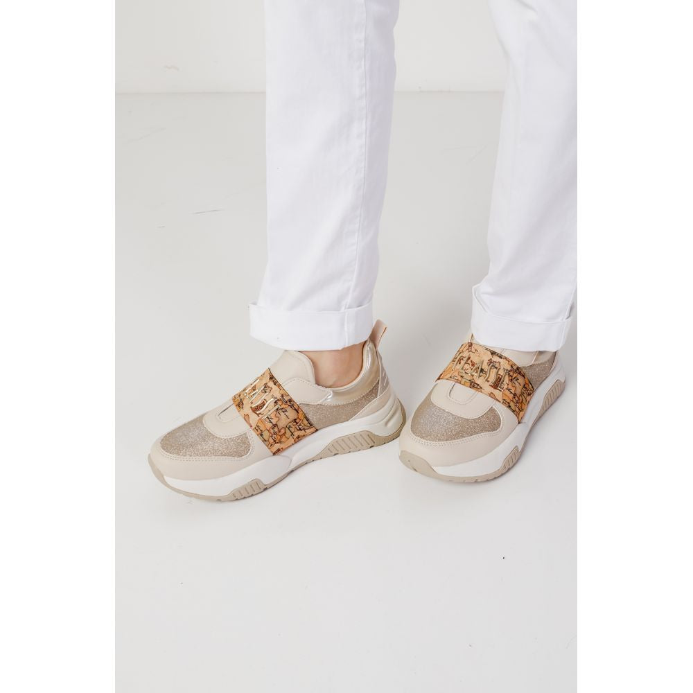 Close-up of Blauer White Cotton Casual Pants paired with stylish sneakers.