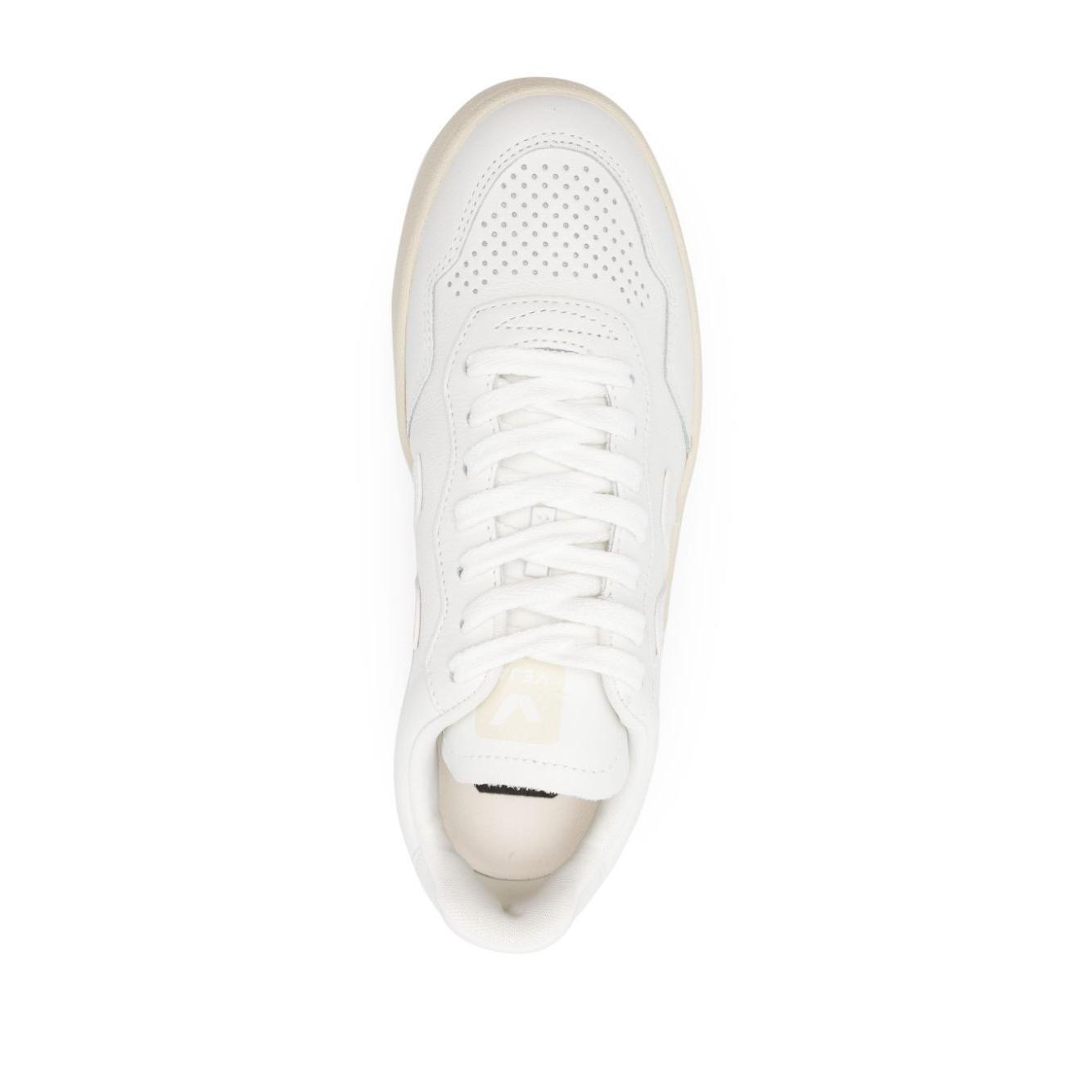 Veja Sneakers White VD2003380-P25