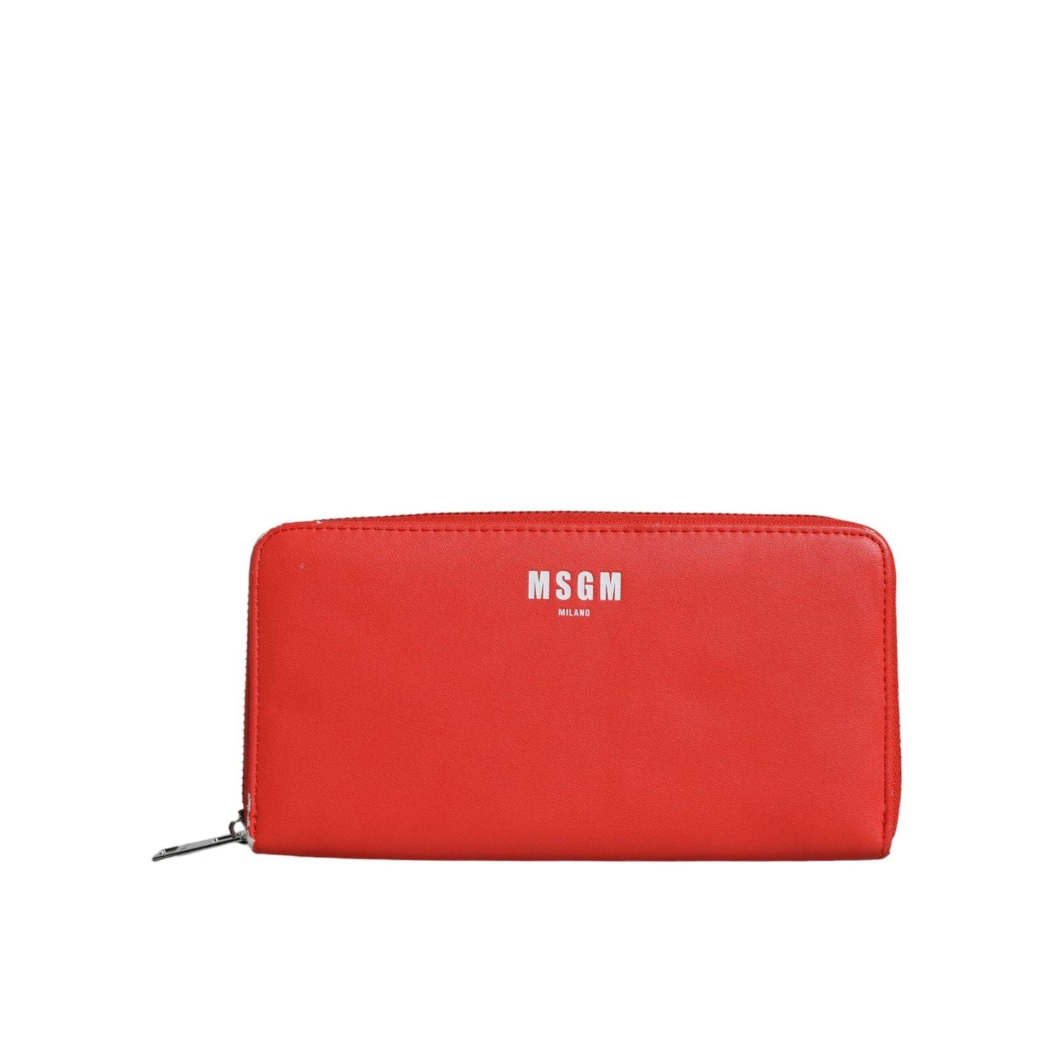 Front view with bag zipped and handles upright.
