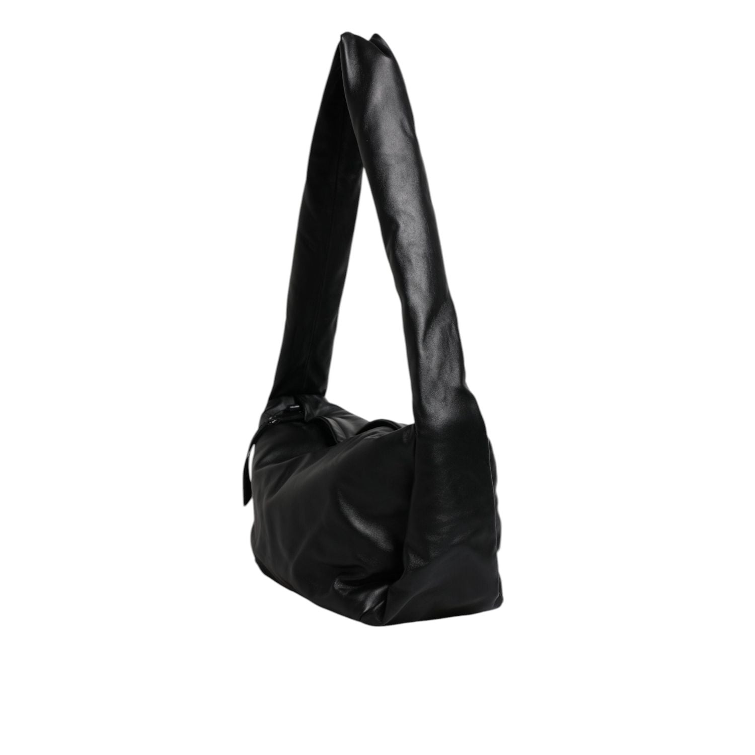 Front view with bag zipped and handles upright.