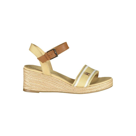 Tommy Hilfiger beige polyester sandal with ankle buckle lacing, contrast details, and 7 cm heel featuring logo.