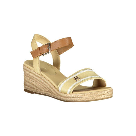 Tommy Hilfiger beige polyester sandal with ankle buckle, contrast details, 7cm heel, and logo embellishment.
