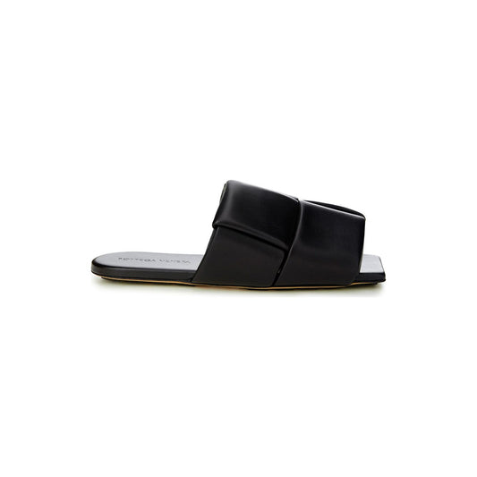 Bottega Veneta Elegant Black Leather Sandals BO-455676-EU37/US7