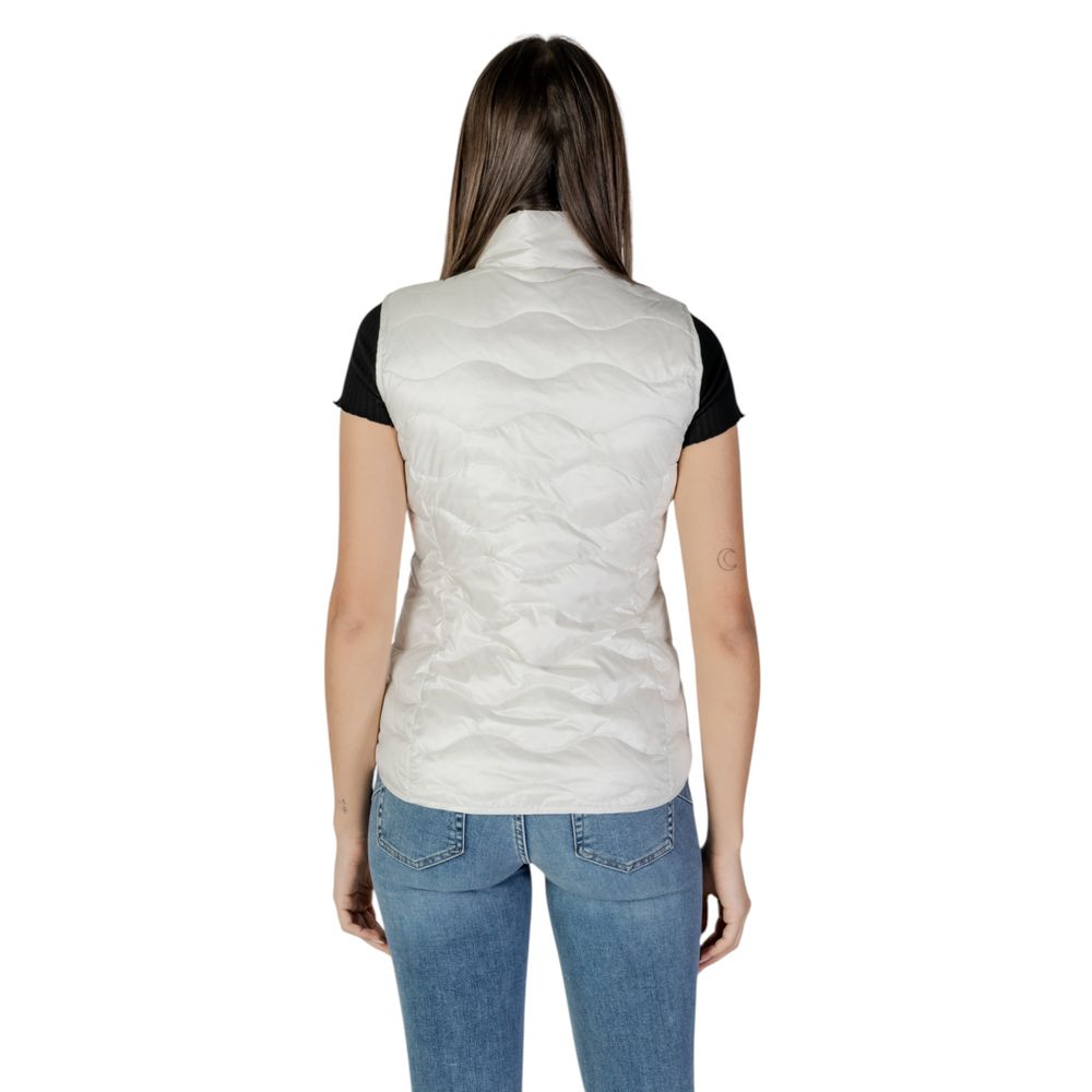 Back view of Blauer White Polyamide Sleveless Jacket with wavy quilting.