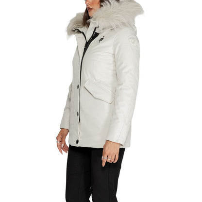 Woman wearing Blauer White Polyester Parka with fur-lined hood
