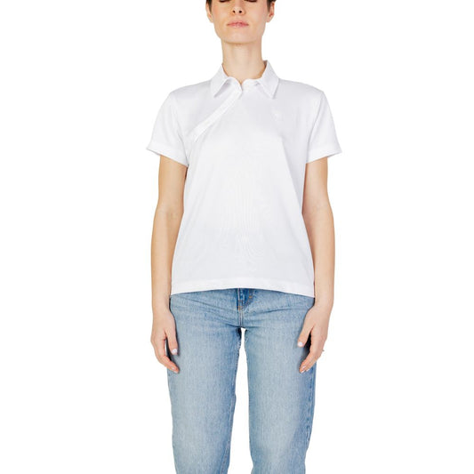 Woman wearing Blauer White Polyester T-Shirt, showcasing classic design with short sleeves and button closure, ideal for casual looks.