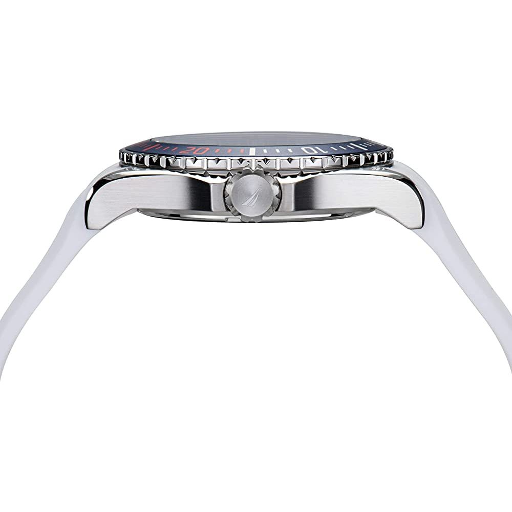 Side view of NAUTICA Mod. NAPCPS902 gent's quartz watch with multifunction dial and water resistance of 10 ATM, mineral glass, and 46 mm case.